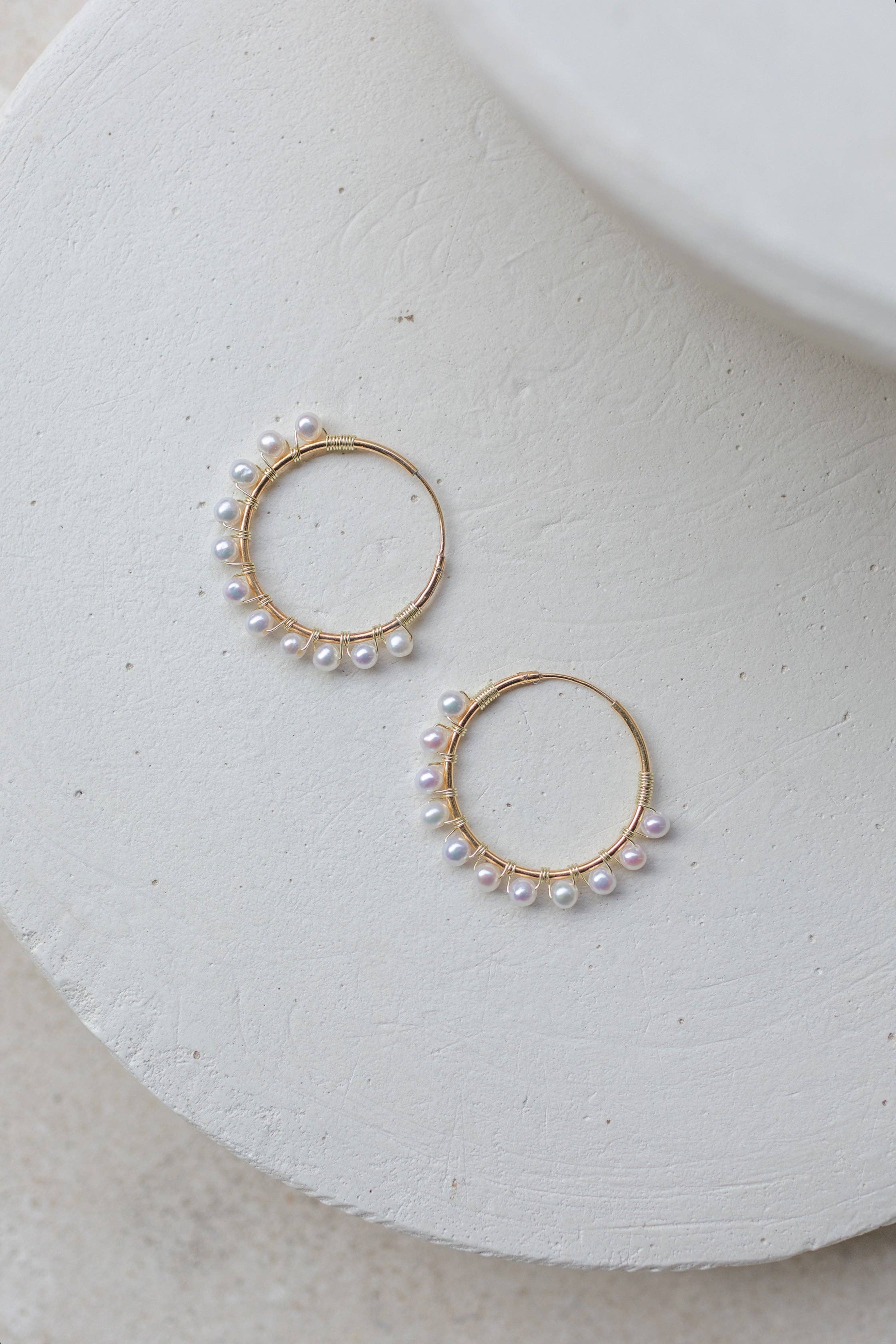 Flonia - Wholesale Hoop Earrings - Belladonna0