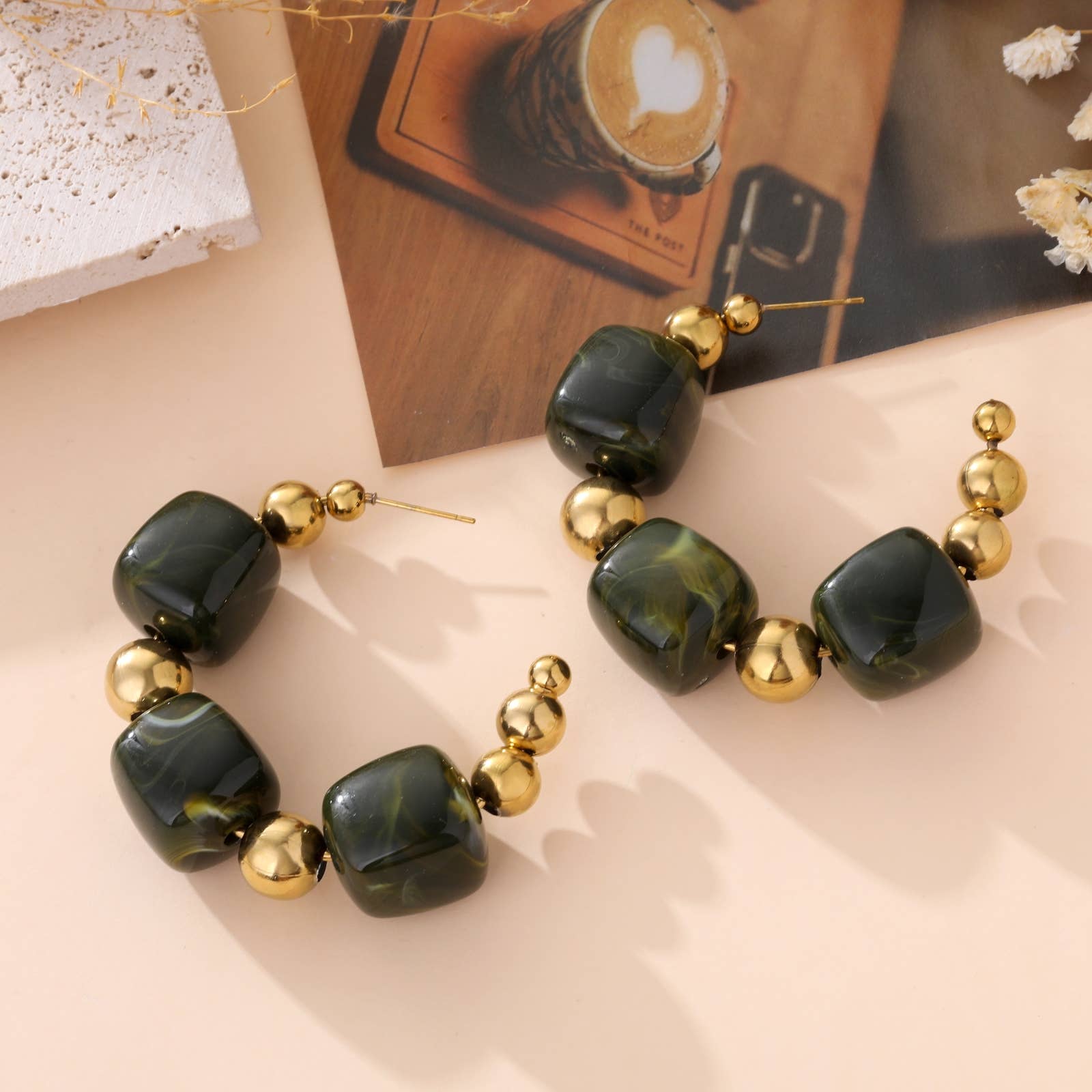 Lovelika - Wholesale Single Earring - Creole hoop earrings - Meredith1