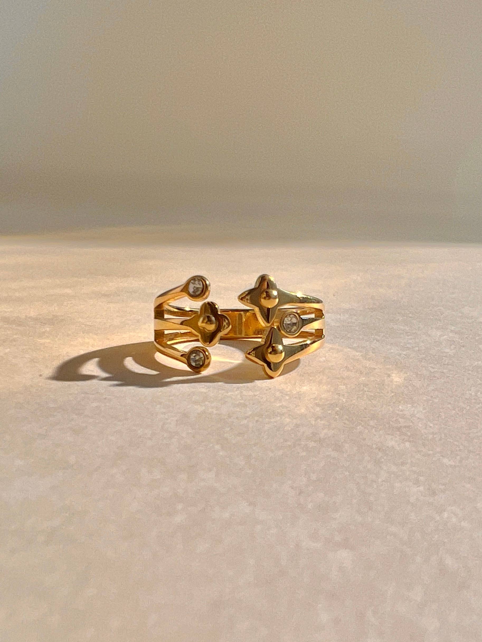 COSMOS – wholesale Multi-stone ring – Adjustable stainless steel ring with star and sparkling rhinestone4