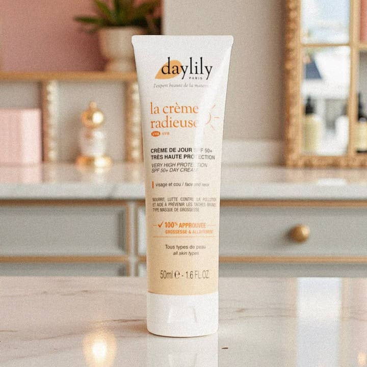 Crème Radieuse SPF50+ – Protection solaire visage grossesse & allaitement – Hydratante & Clean pour la vente par Bienfaits pour Maman