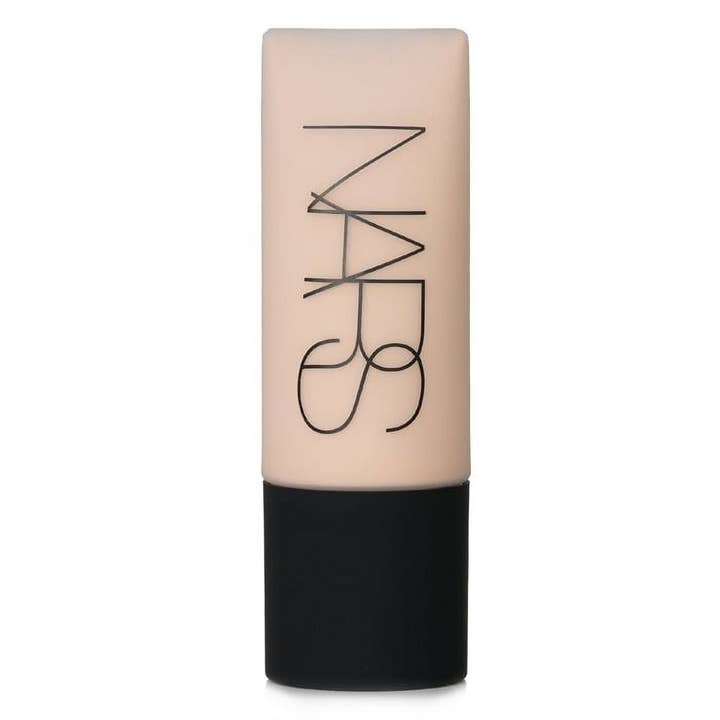 NARS Fondotinta Soft Matte Complete - # Mont Blanc 45ml/1.5oz per la vendita all'ingrosso da parte di Super Stock Wholesale