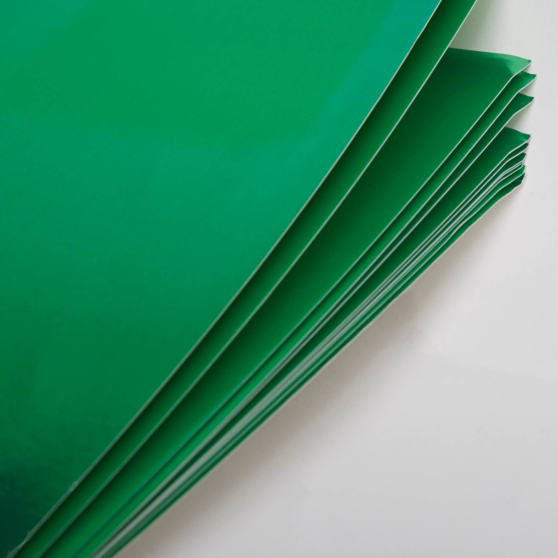 West Design Products - Vendita all'ingrosso Attrezzature per lavoretti e fai da te - Stephens Board, pellicola metallica 220 g/mq, verde, 508 x 635 mm2