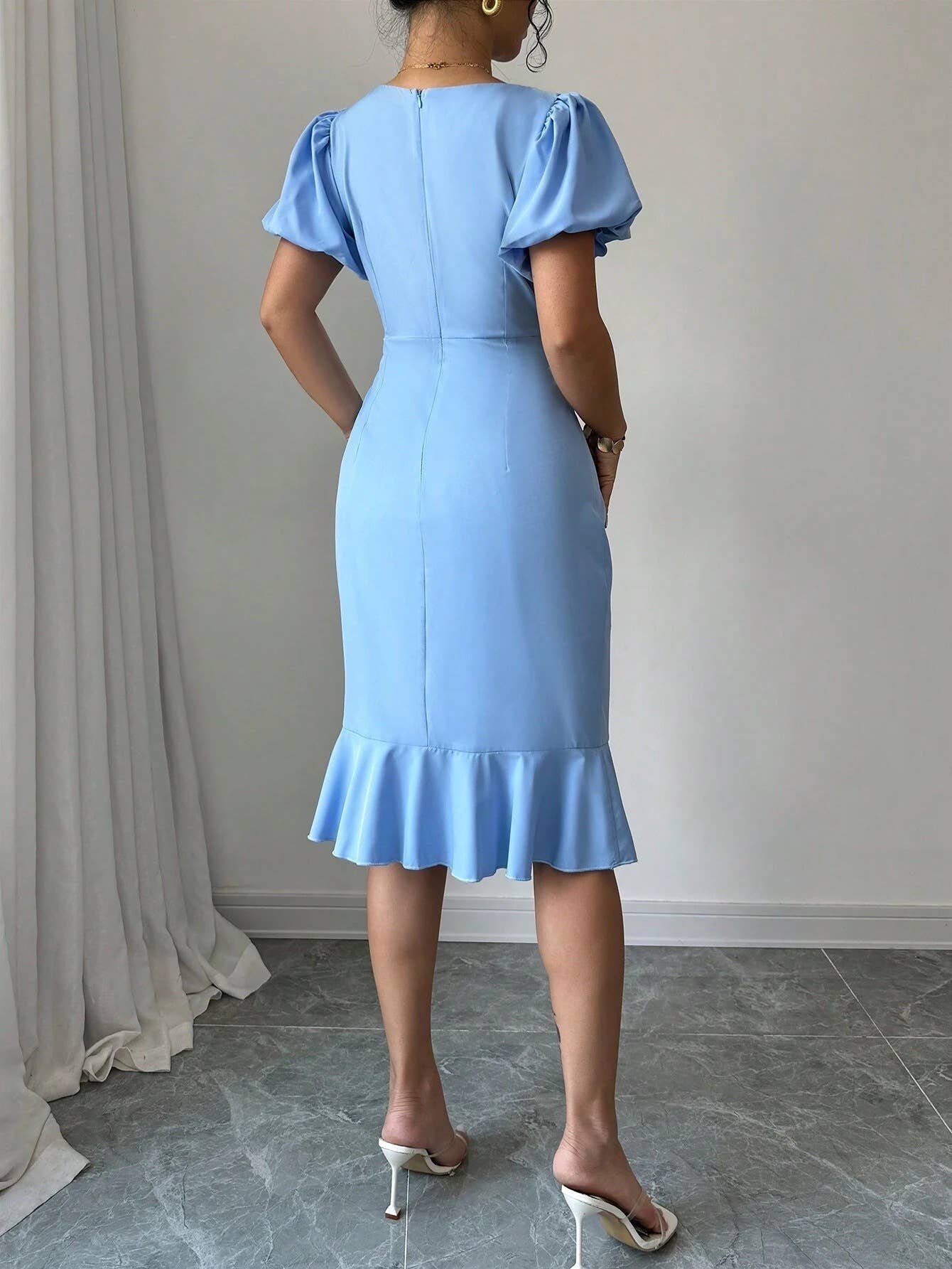 UNISHE - Vendita all'ingrosso Vestito - Donna - Abito a sirena con maniche a lanterna sexy e volant GSS1303