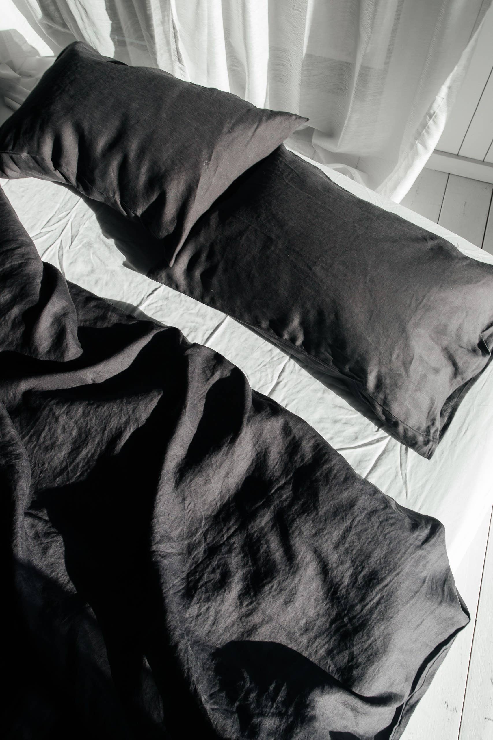 Linen Way Inc. - Wholesale Bedding Set - Trieste Duvet Cover Set - 4 Colors1