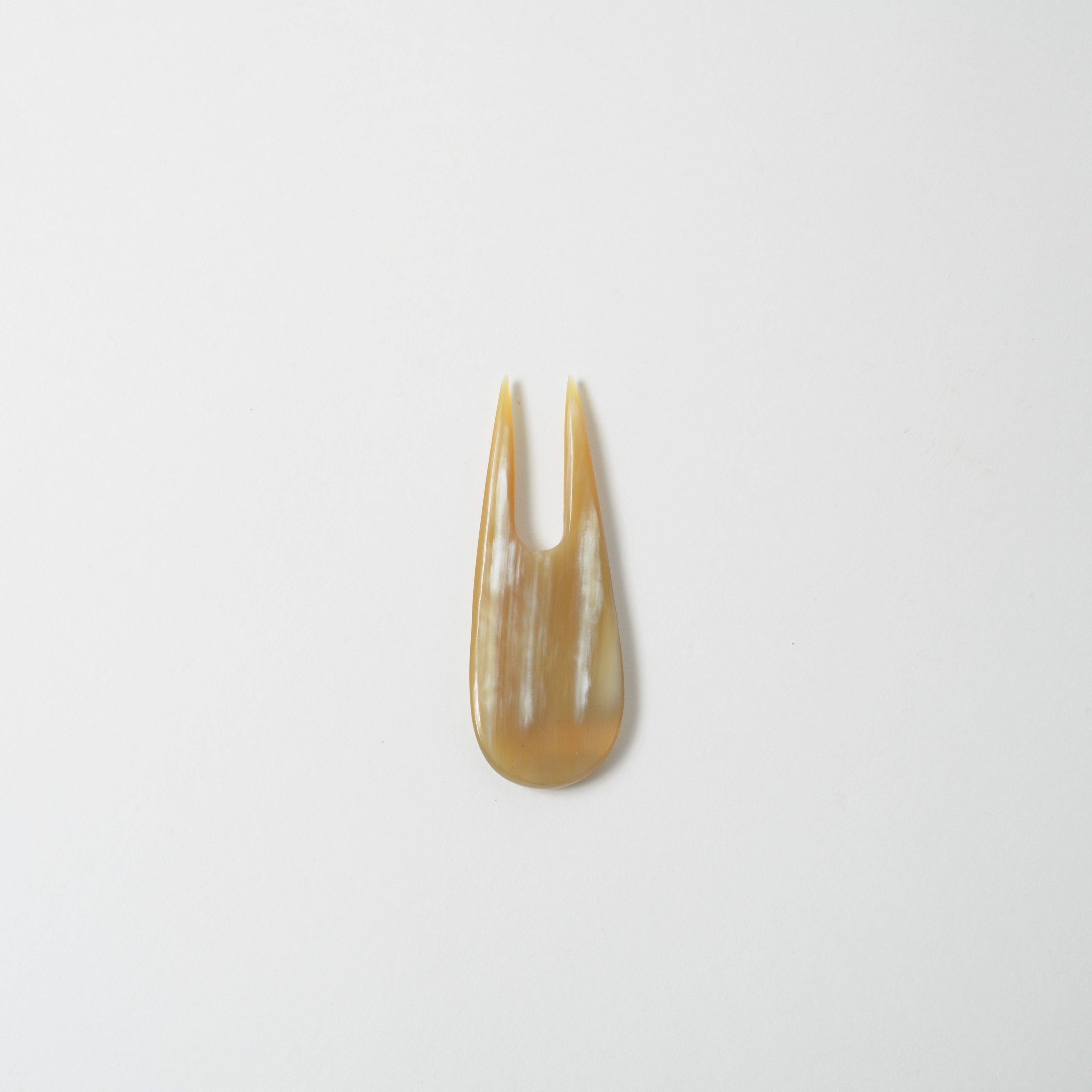 MAADILI COLLECTIVE - Wholesale Appetizer Serveware - Horn Charcuterie Pick1