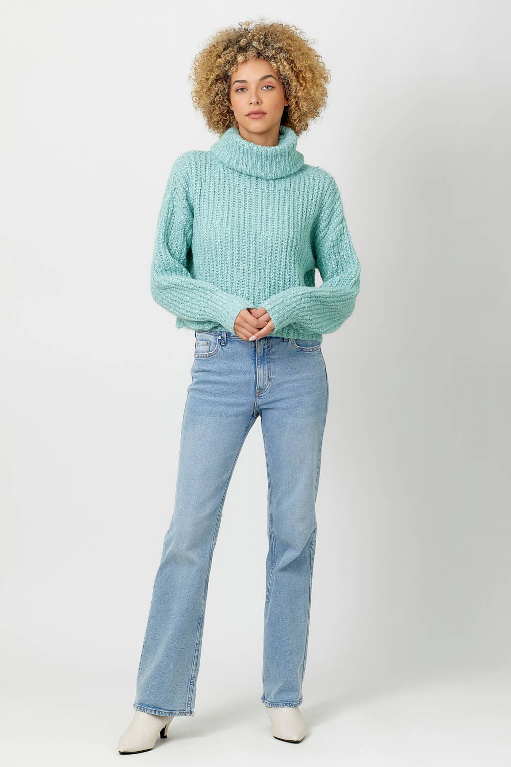 Mystree – wholesale Knitted jumper – Women′s – 60795 Turtle Neck Cropped Sweater 17