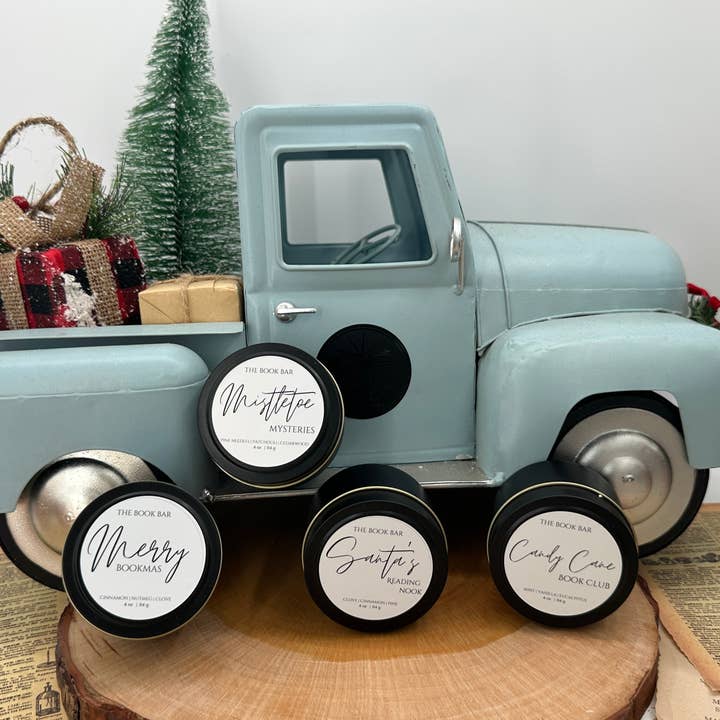 Kit de Velas Literarias Santa's Sampler para venta al por mayor de Book Bar Apothecary