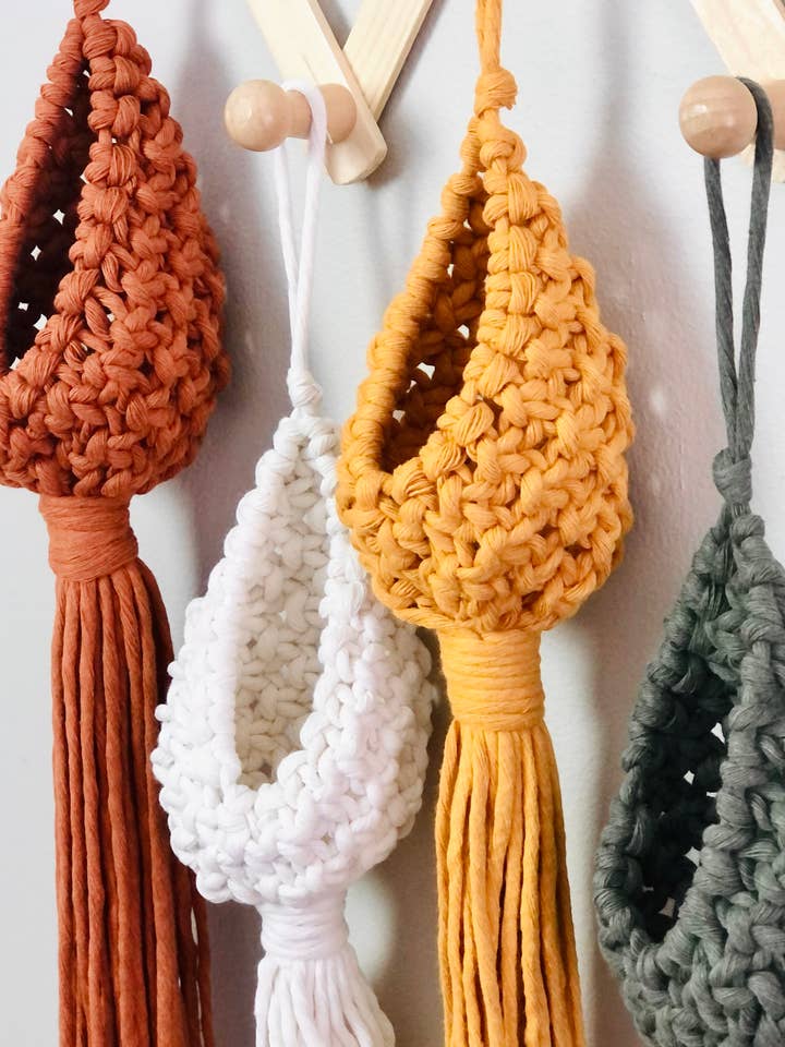 Macramé hanging plant pod for air plants and succulents for wholesale by Make My Day Design