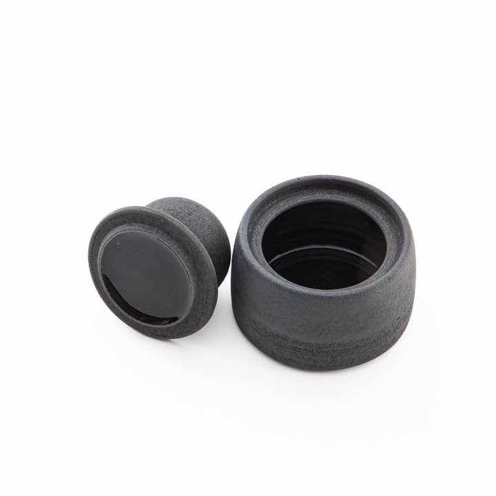 MH STUDIO – wholesale Prydnadsburk – Kolsvarta förvaringsburkar8