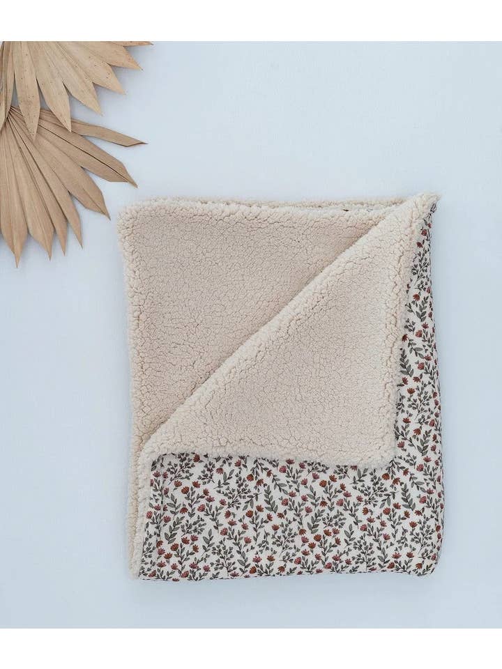 Manufacture des bébés français - Wholesale Bedding Blanket - Kids & Baby - Madeleine floral green fluffy cover5