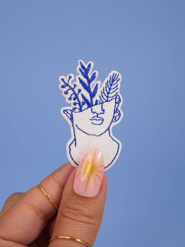 Toppa termoadesiva con scultura greca per la vendita all'ingrosso da parte di MALICIEUSE