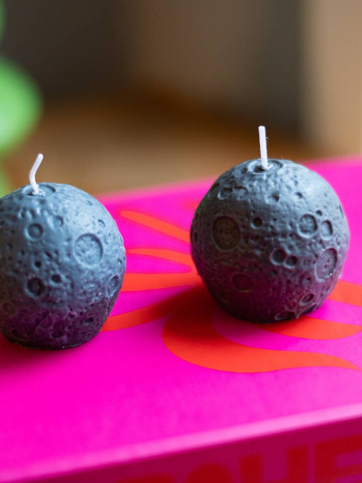 Moon Candle for wholesale by Candle Lume
