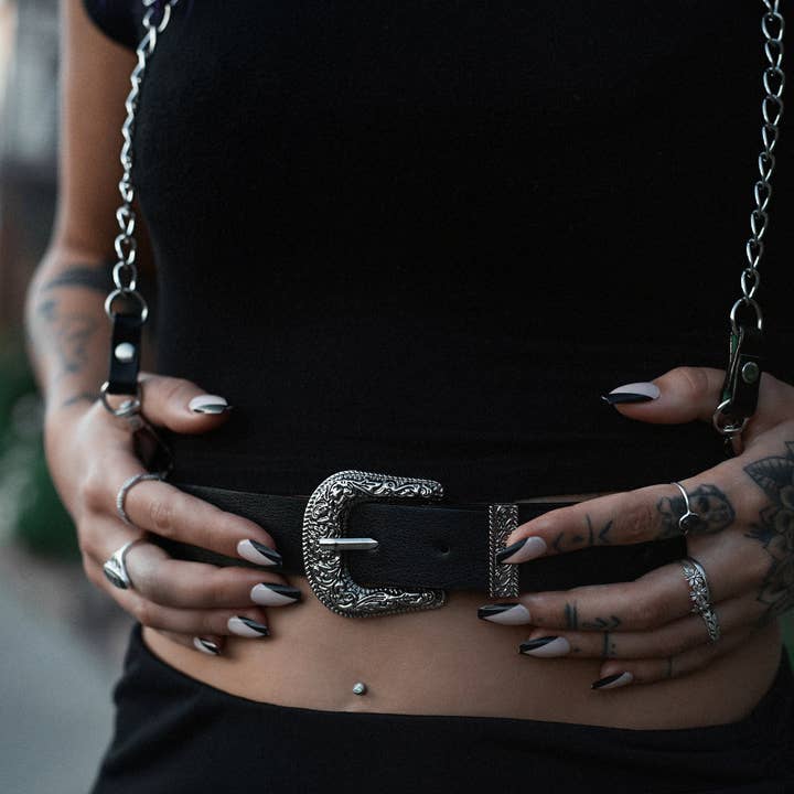 Lively Ghosts - Vendita all'ingrosso Cintura - Donna - Imbracatura a catena gotica occidentale «Sharpshooter»7