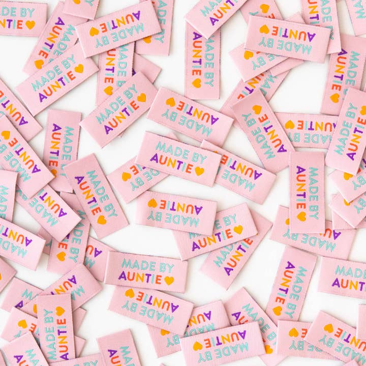 Sarah Hearts – Engroshandel Håndværk forsyninger – Lavet af tante - Syning af vævede tøjmærker2