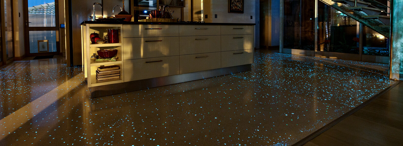 IT GLOWS - Venta al por mayor Piedra de decoración - Rocas luminosas de primera calidad, de 3 a 8 mm, color aguamarina, grava brillante o piedra brillante4