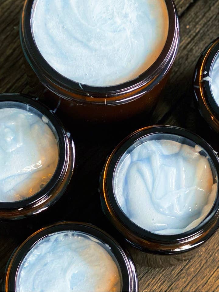 Savon fouetté Limoon Lady pour la vente par Witchy Woman World Apothecary