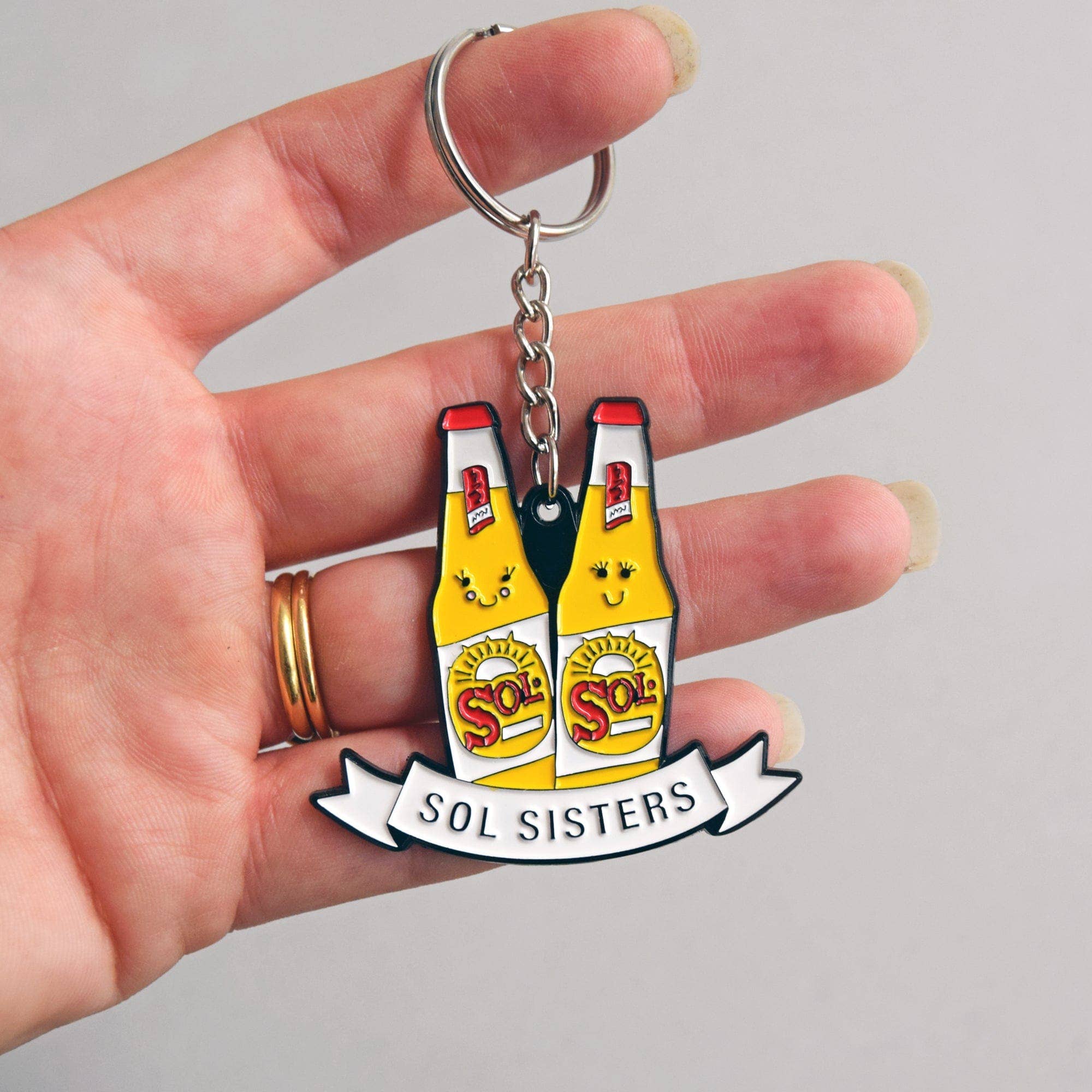 Of Life & Lemons – wholesale Keychain – Women's – 'Sol Sisters' Beer Keyring For Friend3
