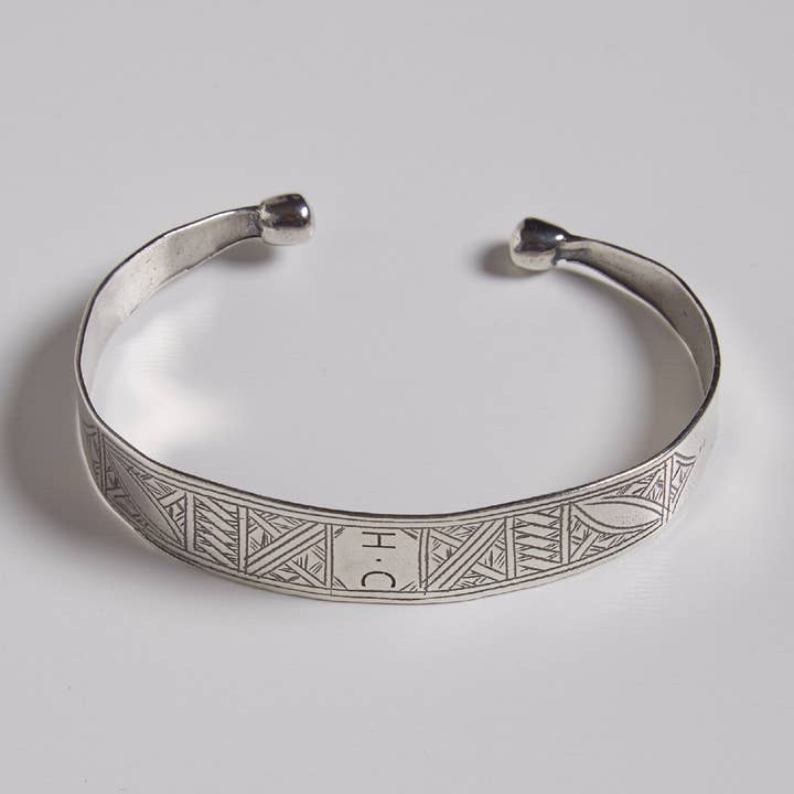 BRACELET TOUAREG ARGENTÉ pour la vente par Hippie Crew