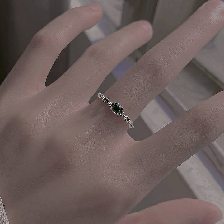 Gemscape UK – wholesale Single stone/solitaire ring – Simple Silver Ring with stone centre - Chic Jewelry5