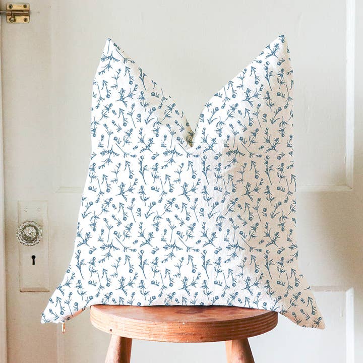 Funda de almohada de lino con diseño de ranúnculos para venta al por mayor de Muse Textiles