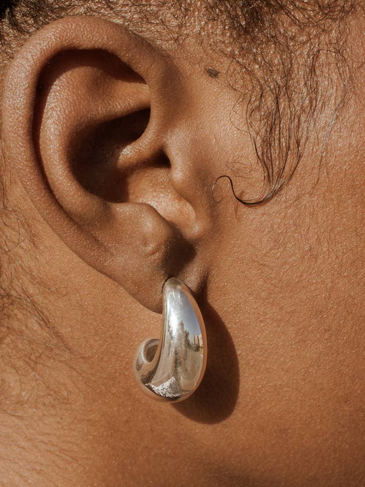 Silver Cashew Earrings for wholesale by RIIA