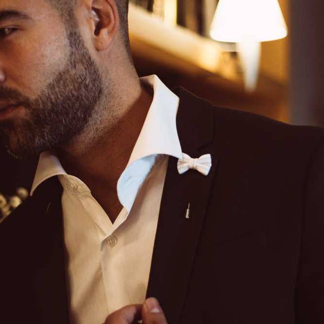 Mrlapel – wholesale Lapel pin/button – Bow Tie Lapel Pin, White