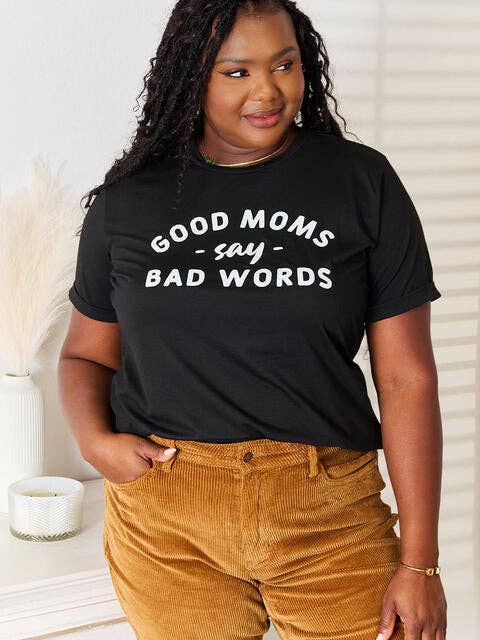 GODE MOMS SIGER DÅRLIGE ORD Grafisk T for engroshandel hos Fashion Quality Boutik