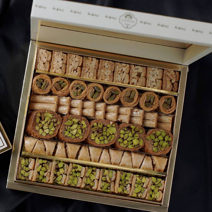 Zaitoune - Mélange Gourmet Baklava - Coffret Cadeau Exclusif et autres tendances Résultats pour chocolat pour particulier en vente B2B. Retours gratuits et paiement à 60 jours sur Faire sur Faire.