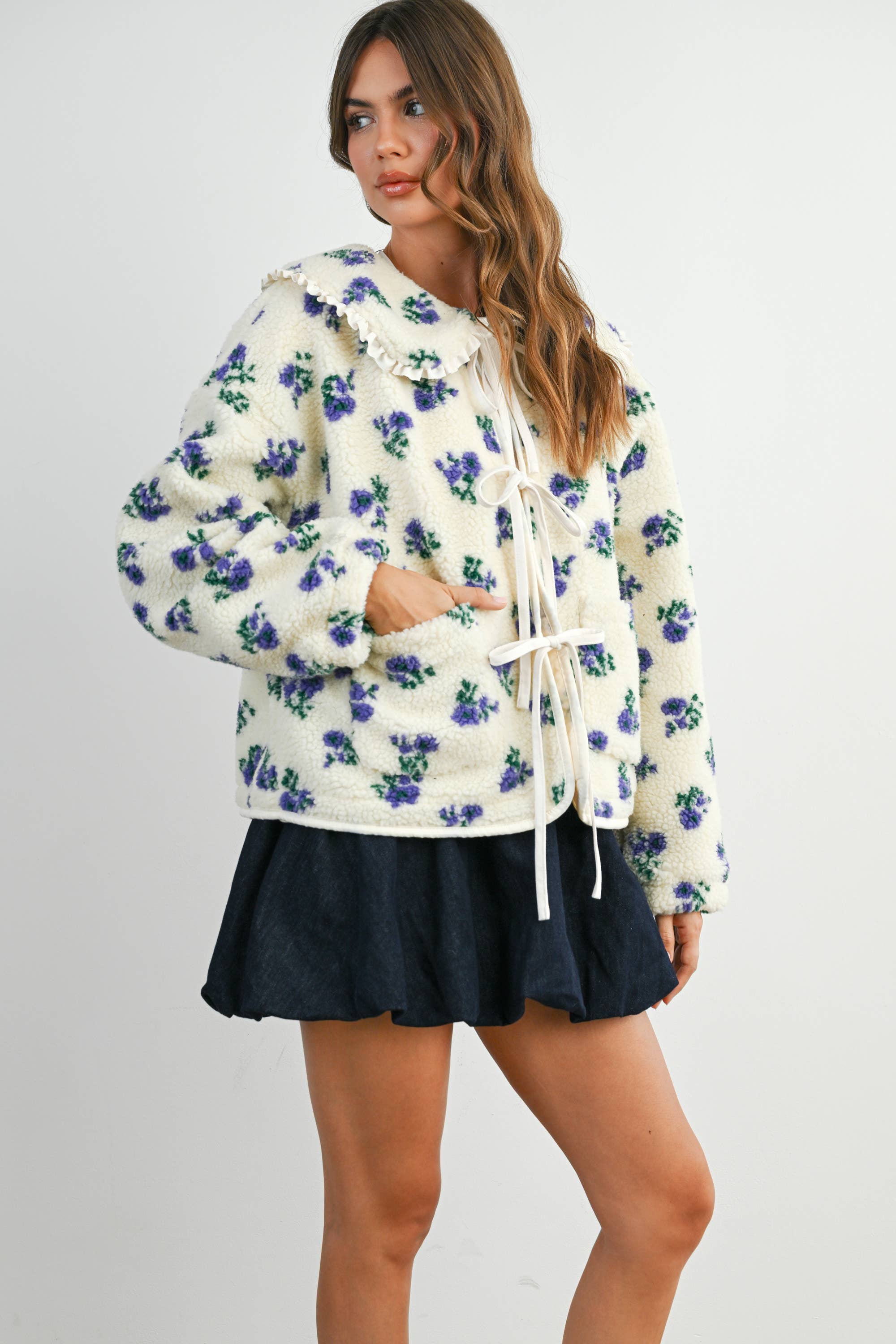 BUTTERMELON - Wholesale Jacket - Women's - Floral Puffy Tie-Front Long Sleeve Jacket - BMJ784122