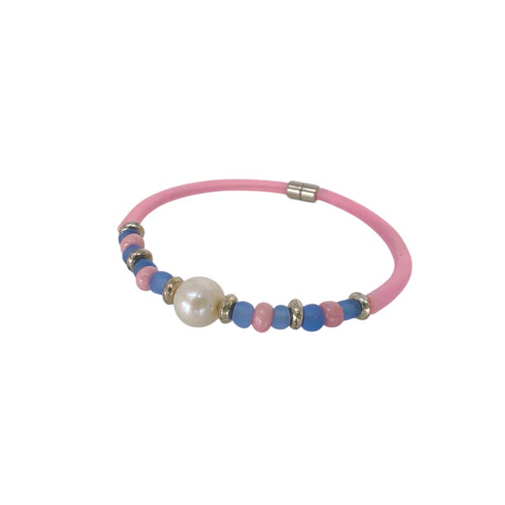 Confezione da 5 Braccialetti per Bambini con Chiusura Magnetica in Perla d'Acqua Dolce Rosa per la vendita all'ingrosso da parte di Maka Imports