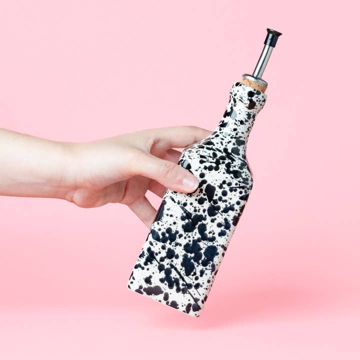Alfar Tierra Cocida - Wholesale Oil/vinegar dispenser - Oil Dispenser, 475ml Oil Can /White and Black GALAXY