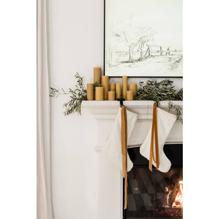 The Beeswax Co. - Wholesale Pillar candle - 3 Inch Beeswax Pillars8