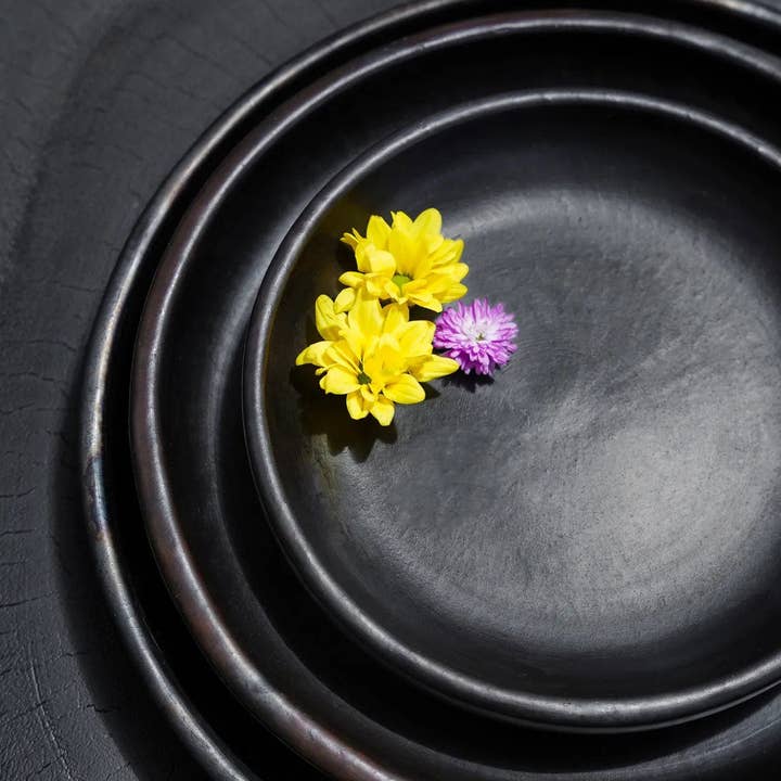 Bazar Bizar Living - Wholesale Dinner Plate - The Burned Classic Plate - Black - M9