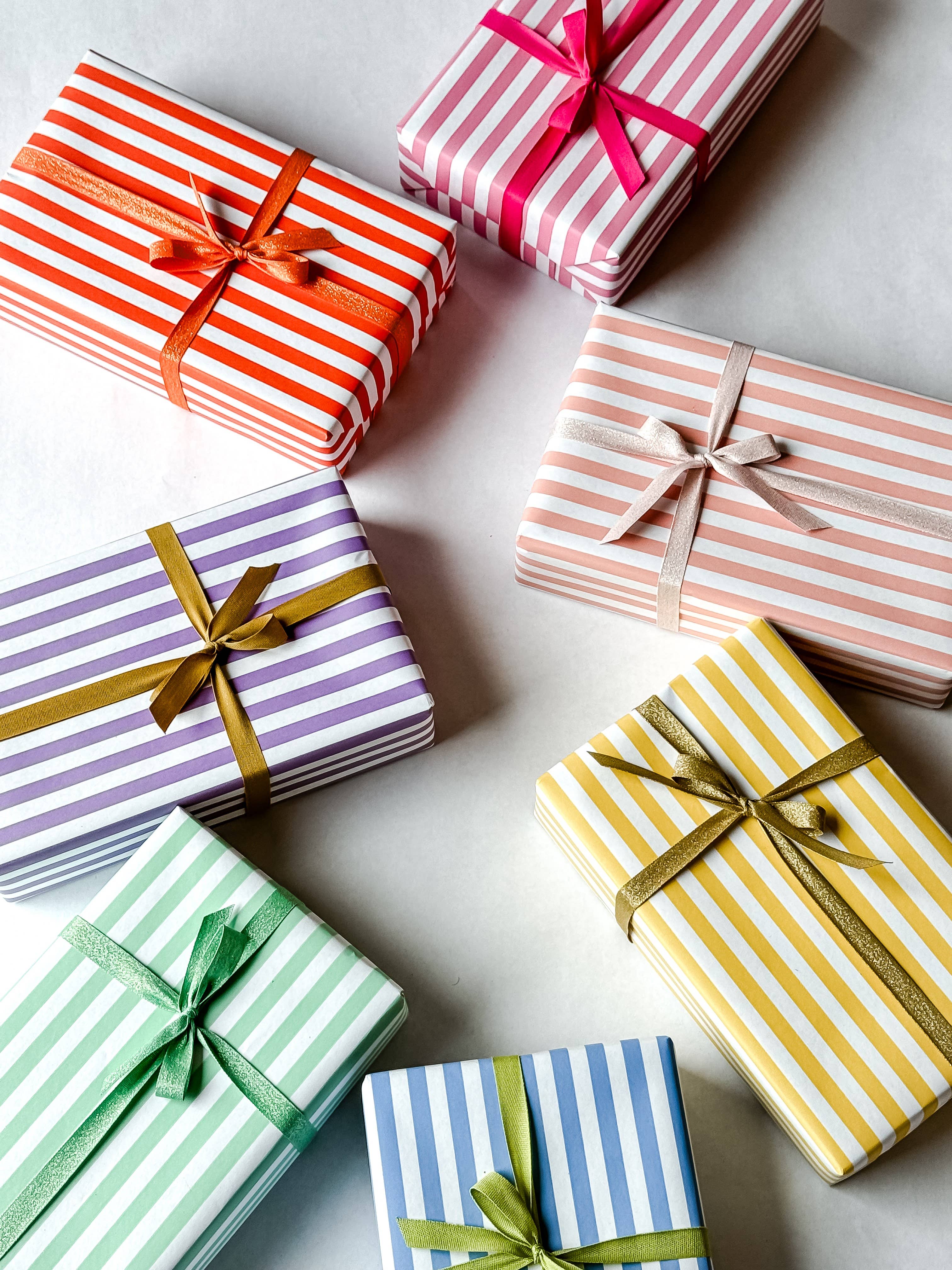 CHIC&PAPER - Wholesale Wrapping Paper Roll - 70cm x 100m Rolls Ministripes Vintage Green1