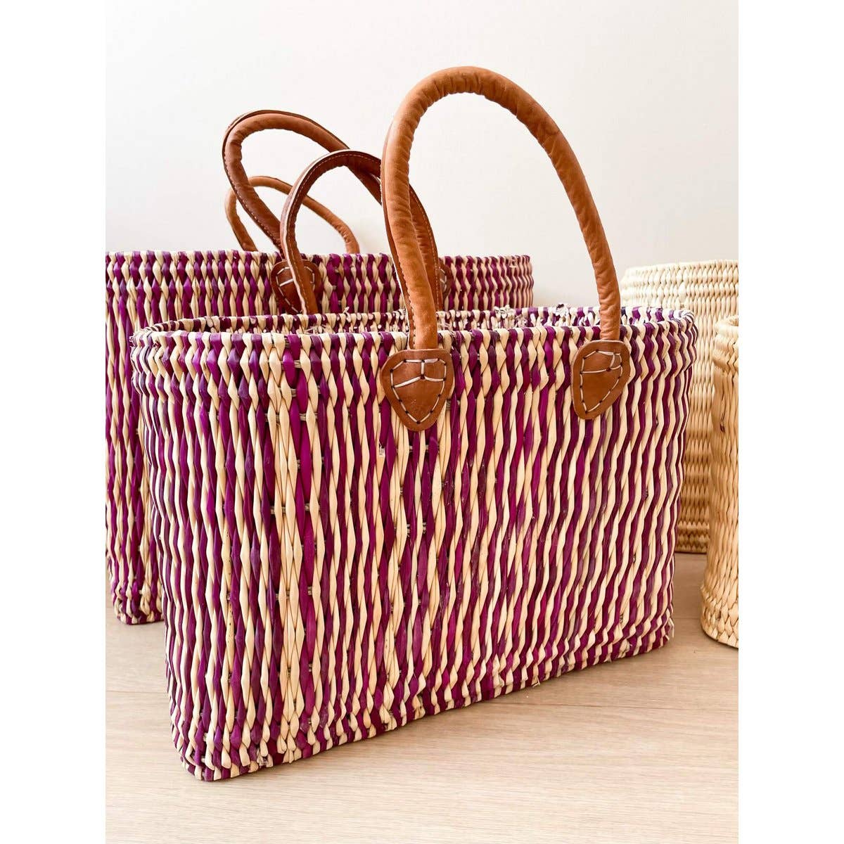 High crafty – wholesale Basket – Maya Basket – Rectangular Wicker Basket with Reinforced Leat1