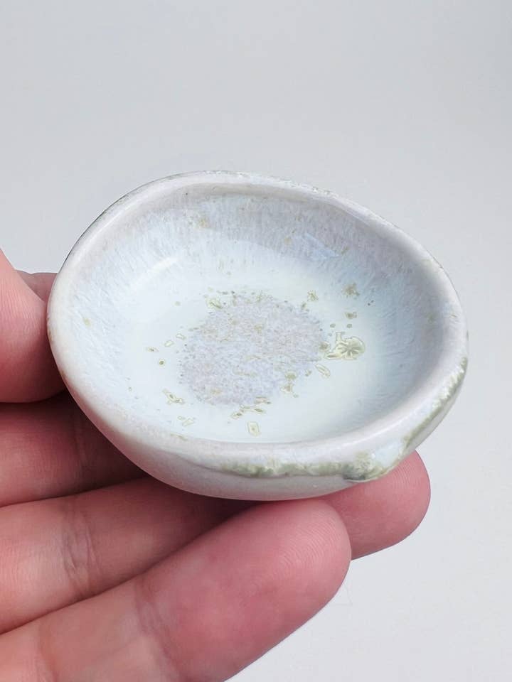Prato Pequeno de Anéis em Cerâmica com Pérola por atacado de MoonMoon Ceramics