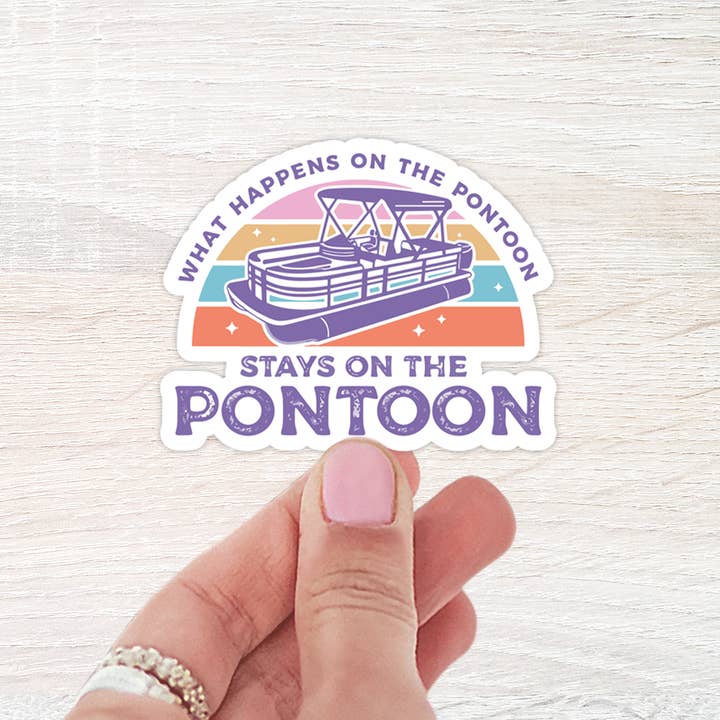 Ce qui se passe sur le ponton reste sur le ponton. pour la vente par The Daydreamer Designz