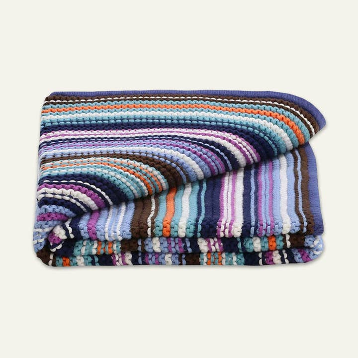 Couverture à rayures multicolores pour la vente par Lilly and Sid