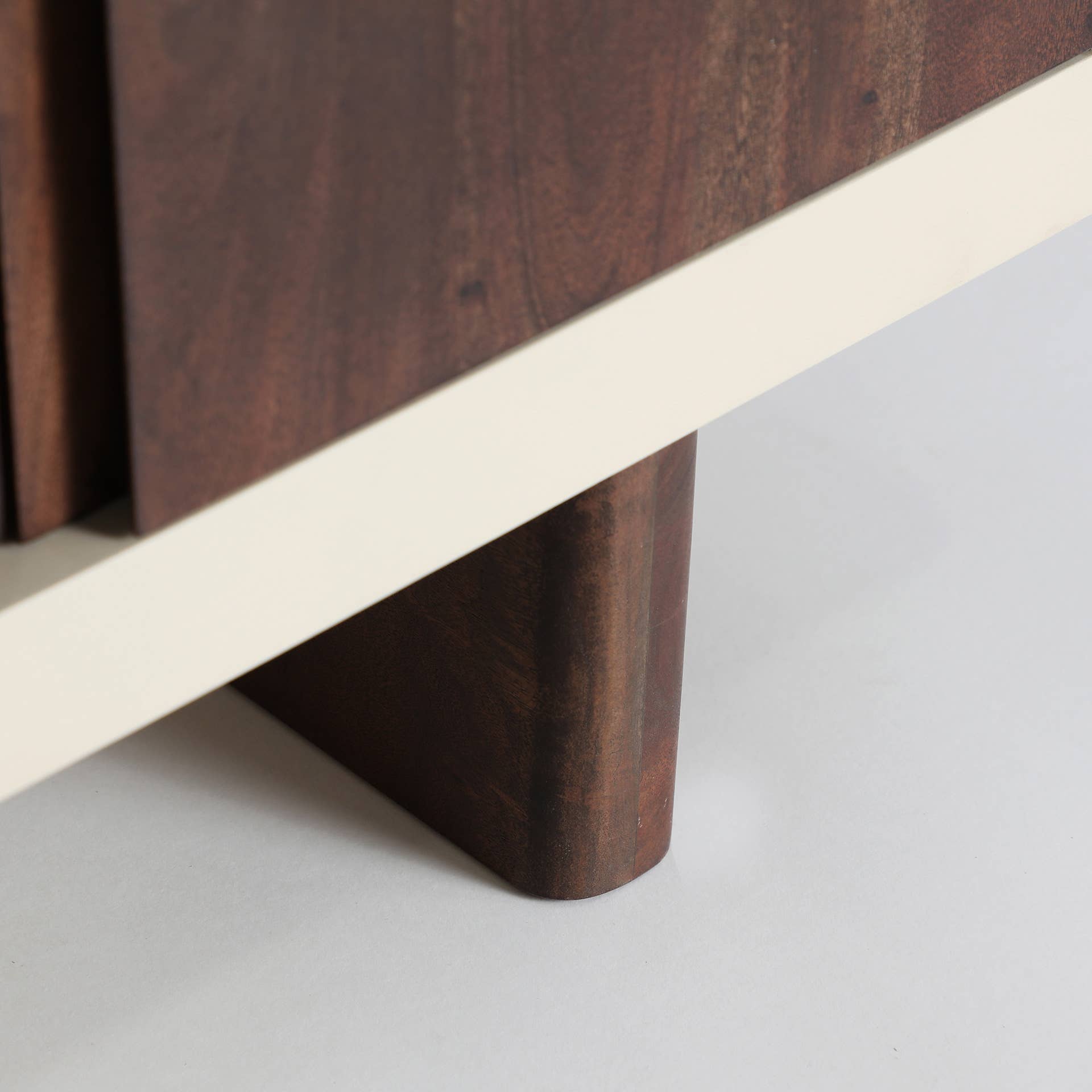 Kodu - Wholesale Sideboard - Acacia wood sideboard in off-white, 160x406