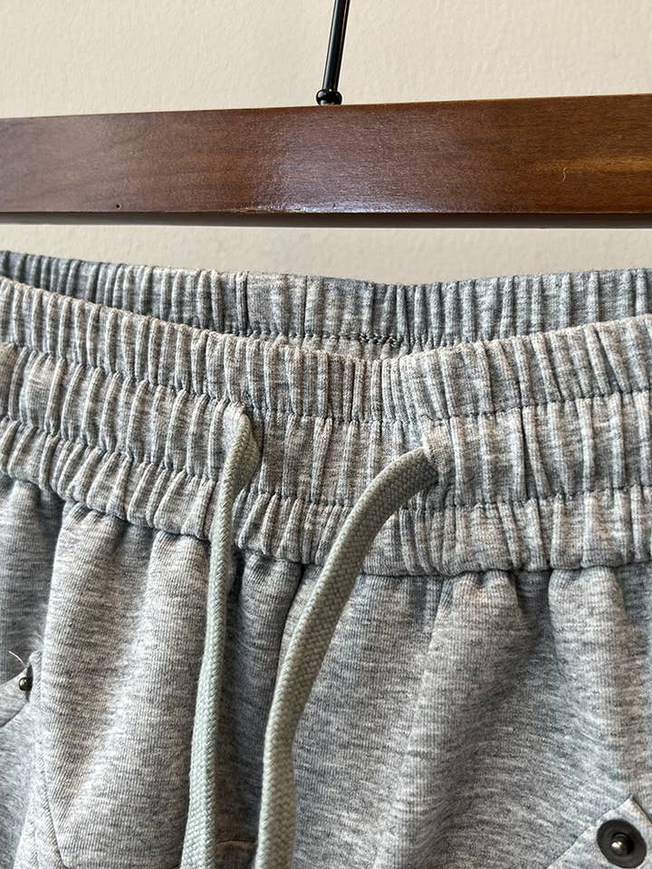 Rosa Clothing - Wholesale Athletic Sweatpants/Joggers - Women's - Elastic waist Slouchy Curved leg Barrel sweatpants
