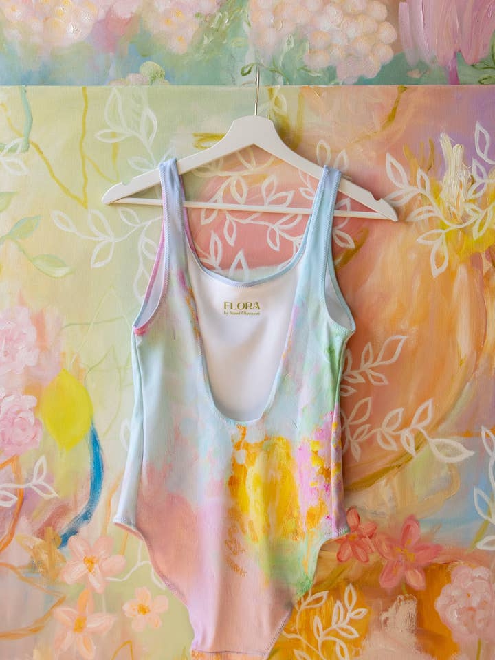 Traje de baño de una pieza colorido para la vida aventurera para venta al por mayor de Flora