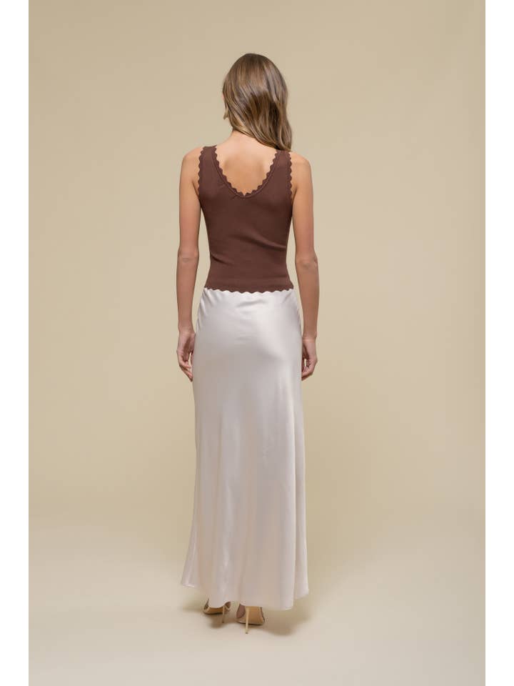 The Workshop Studio – wholesale Stickad topp - Dam – ÄRMLÖS TRÖJA MED KAMMUSSLINGSKANT STICKAD CROP TOP14