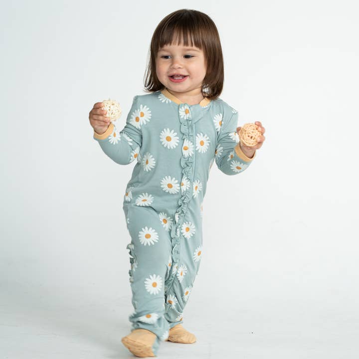 Pyjama à volants en bambou (fermeture éclair à double sens) pour la vente par Silkberry Baby