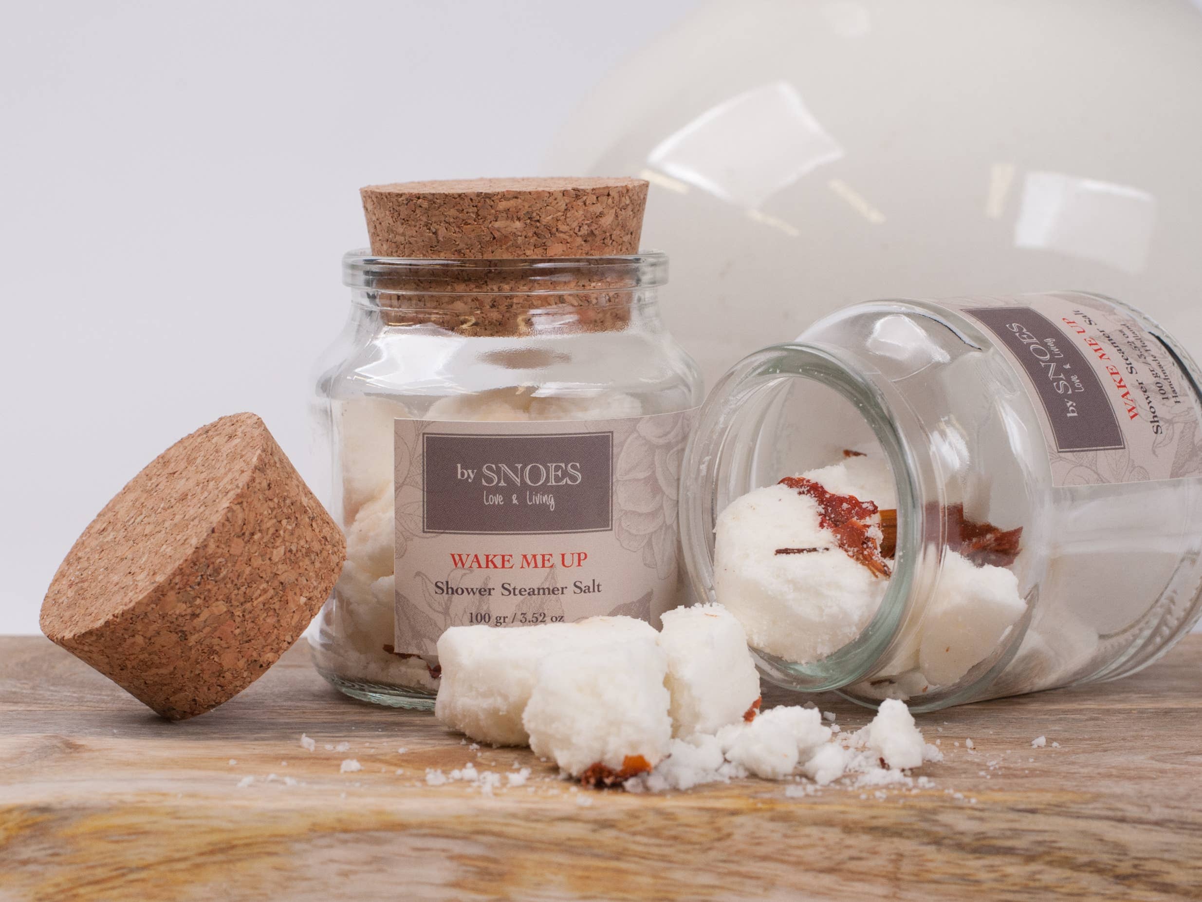 By Snoes – Engroshandel Brusefordamper/bombe – By Snoes brusetablet til bruser i glas med korkprop7