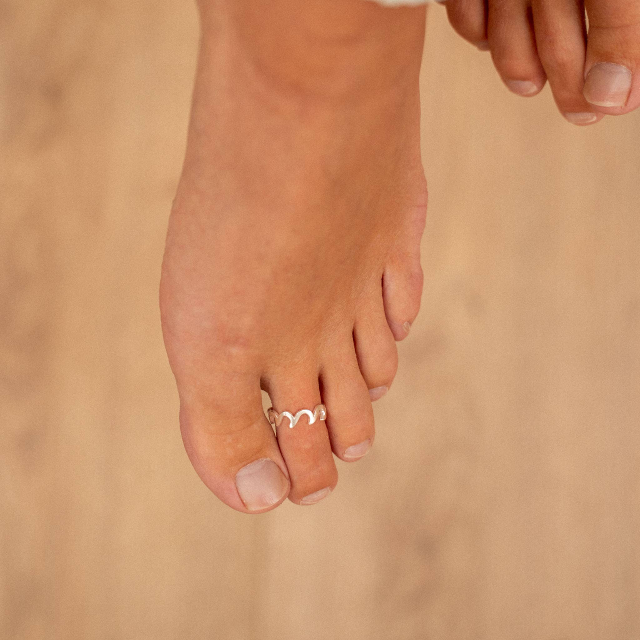 Pineapple Island - Wholesale Toe Ring - Crashing Wave Toe Ring3