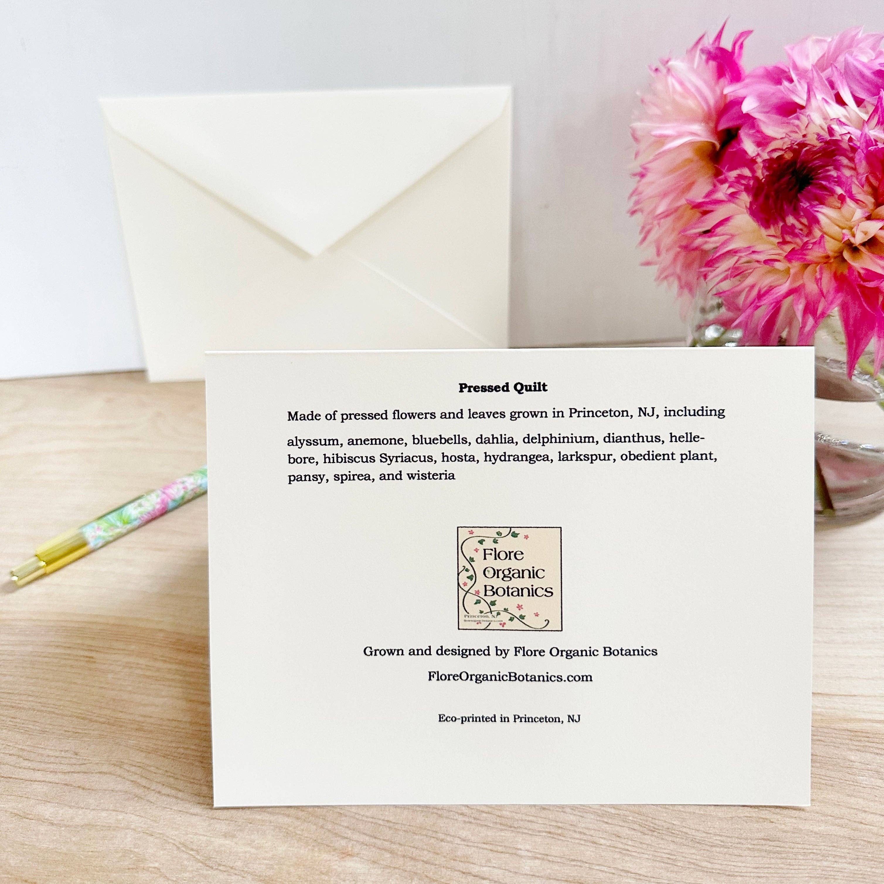FloreOrganicBotanics - Vendita all'ingrosso Biglietti di auguri generici - Pressed Quilt - Biglietto di auguri con fiori e foglie pressate1
