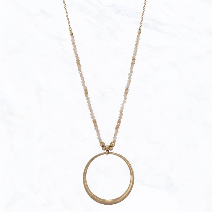 Suzie Q USA - Wholesale Pendant/Charm Necklace - Open Circle Metal Pendant Beaded Necklace