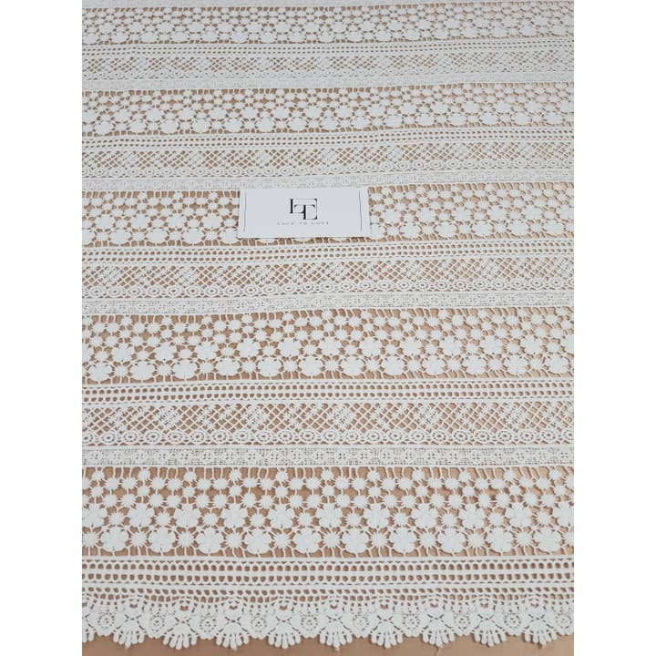 Lace To Love - Wholesale Craft Supplies - Vintage Cotton Lace - Light Ivory Stripes4