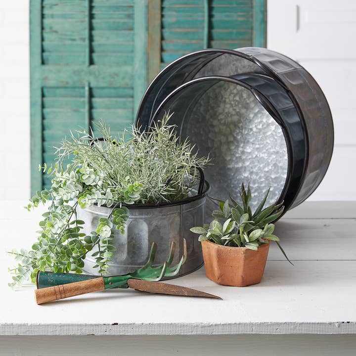 CTW Home Collection - Wholesale Basket - Set of Three Galvanized Apple Baskets