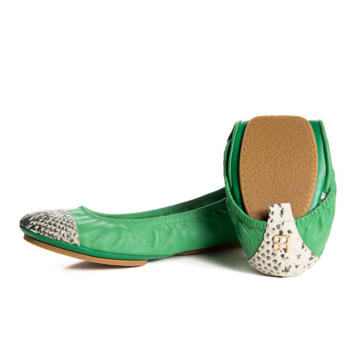 Victoria for wholesale by Eight Royale